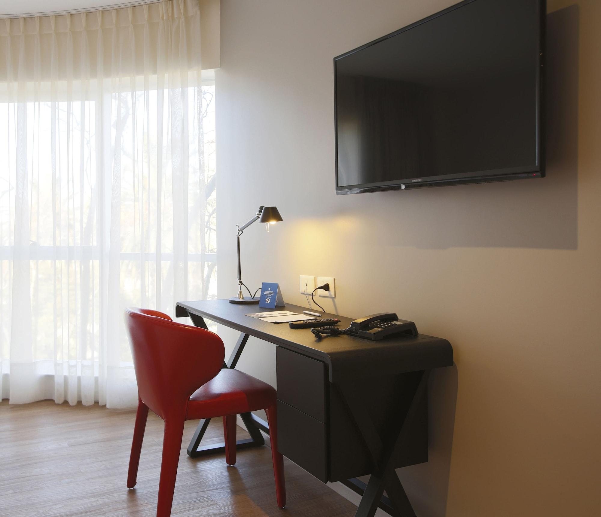 Regency Way Montevideo Hotel Exterior foto